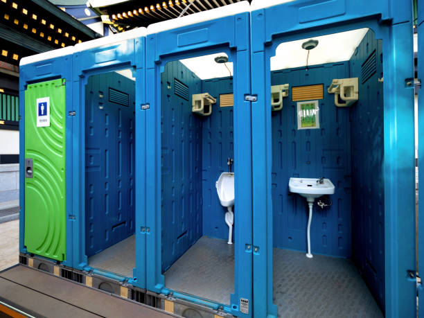 Best Luxury portable toilet rental  in Holstein, IA